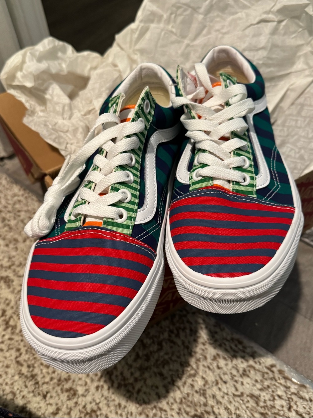 Vans unisex Multi-Stripe Old Skool Sneakers - Red, Green, Navy, Yellow - Picture 3 of 5